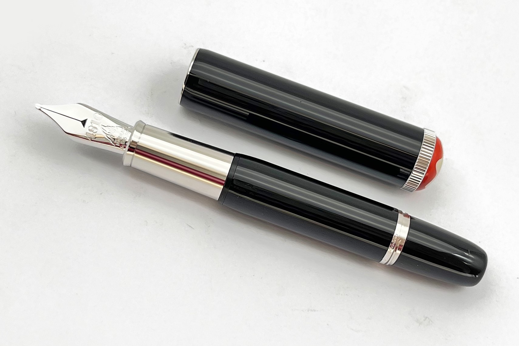 MontblancMB127800SEHeritageRougeEtNoirBabyBlackFP_5